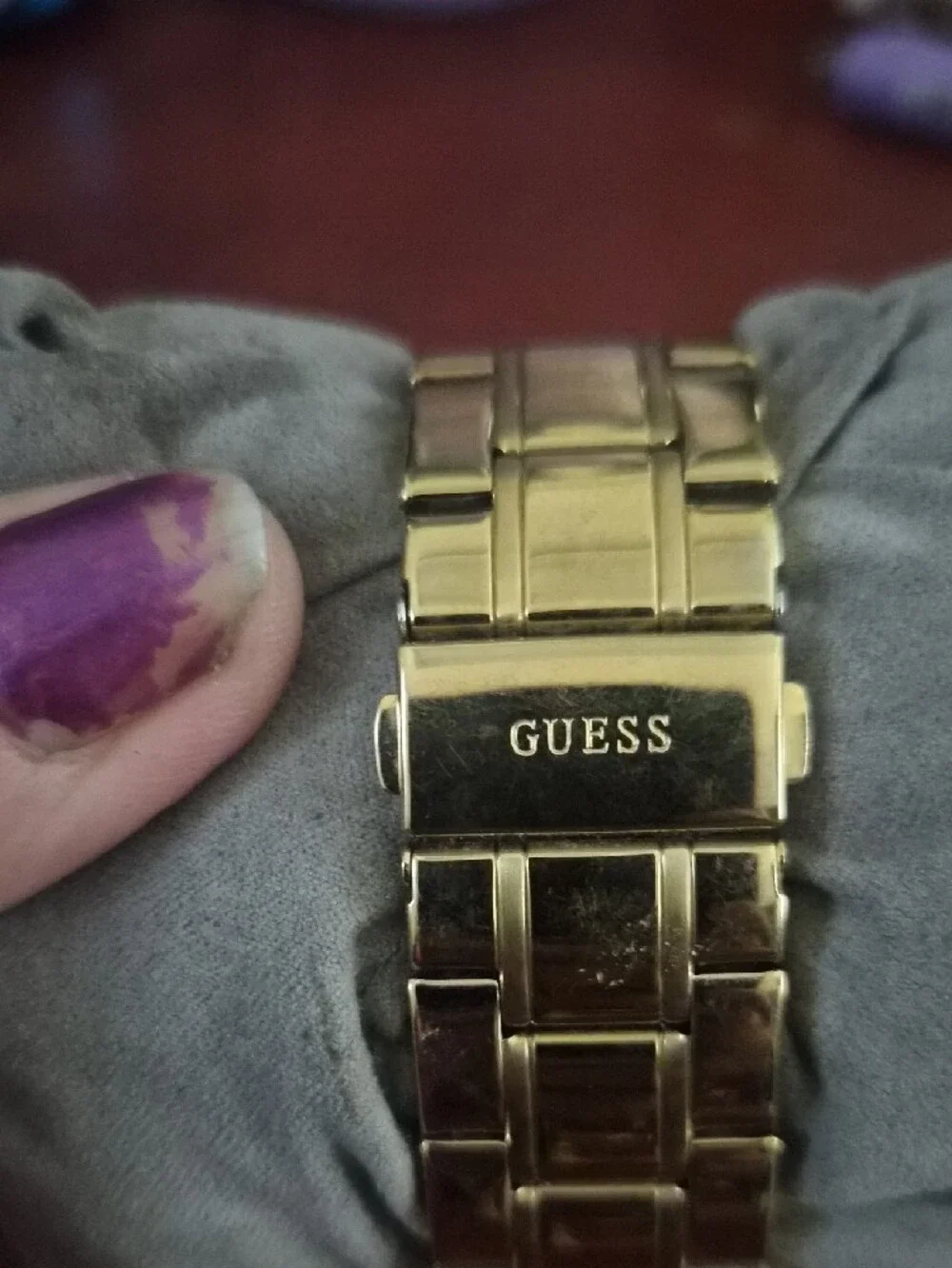 Guess Gold Tone Men's Chronograph Bracelet Watch Really Nice Watch. Nwot